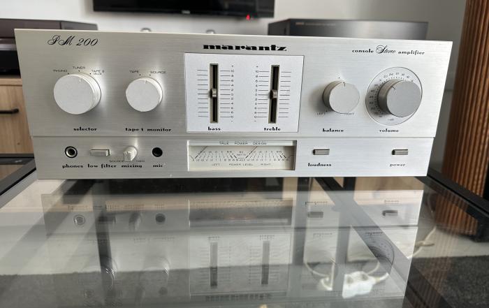Marantz PM200